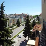 Aparthotel Tourist Complex Rose Village 3*