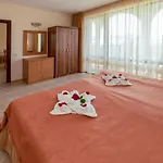 Aparthotel Tourist Complex Rose Village