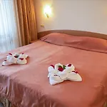 Aparthotel Tourist Complex Rose Village