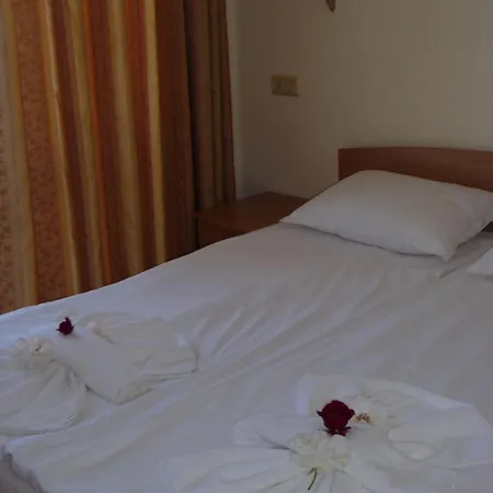 Tourist Complex Rose Village 3* 阳光海滩
