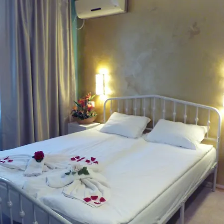 Апарт-отель Tourist Complex Rose Village 2*