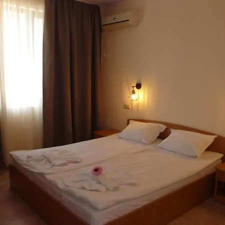 Апарт-отель Tourist Complex Rose Village 2*