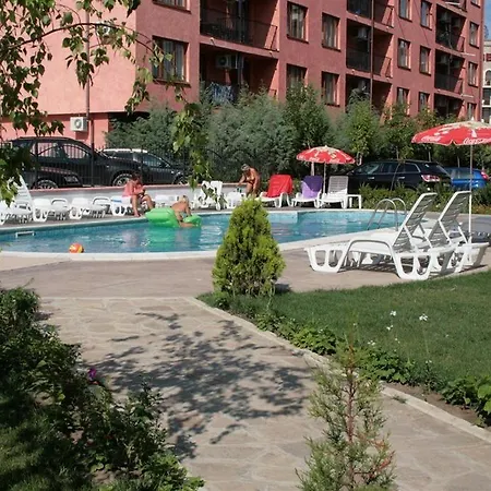 Апартхотел Tourist Complex Rose Village 3*