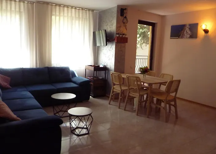 Lägenhetshotell Tourist Complex Rose Village Slăntjev Brjag