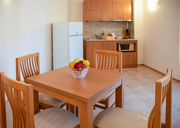 Lägenhetshotell Tourist Complex Rose Village