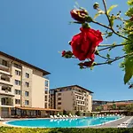 Tourist Complex Rose Village 써니비치