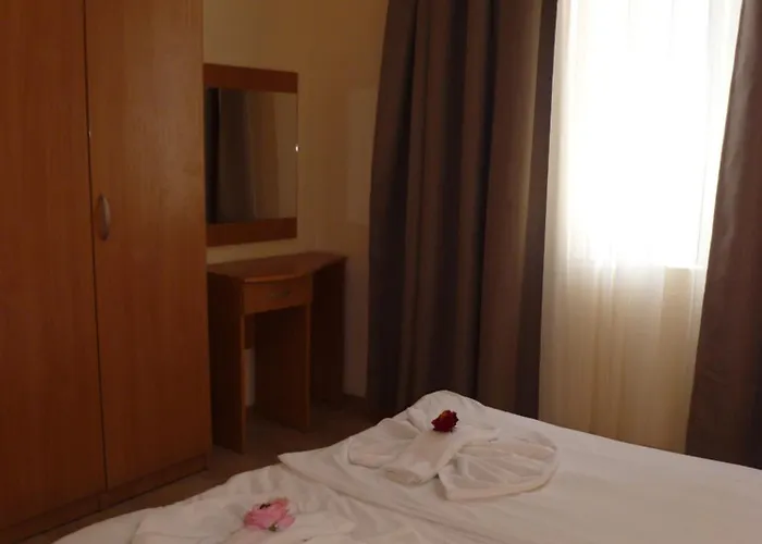 Tourist Complex Rose Village Aparthotel 2*