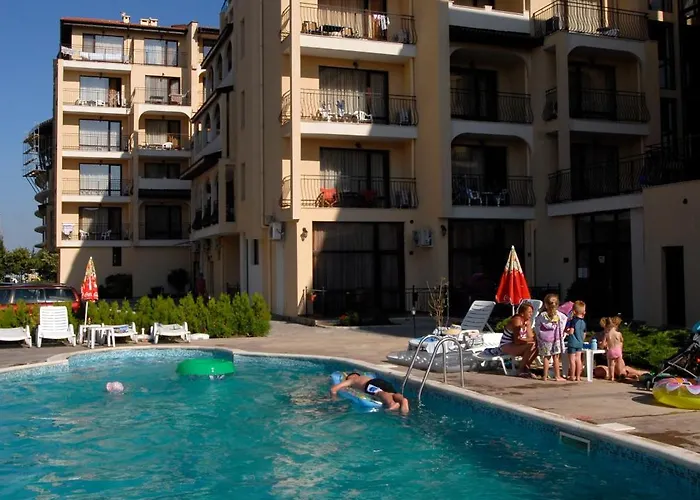 Aparthotel Tourist Complex Rose Village 2*