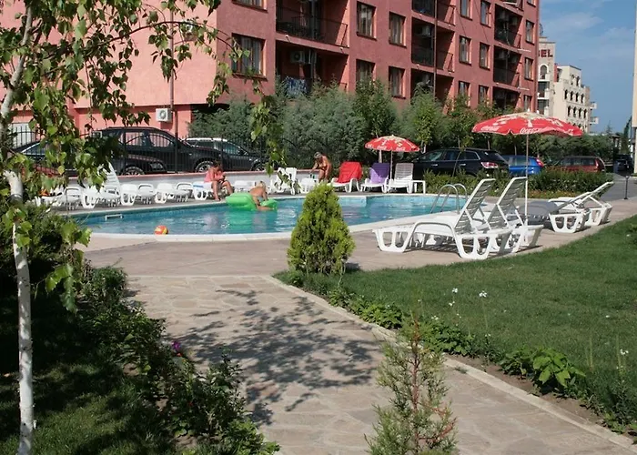 Aparthotel Tourist Complex Rose Village 2*
